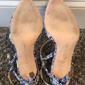 EUC Ivank Trump Pumps sz 9